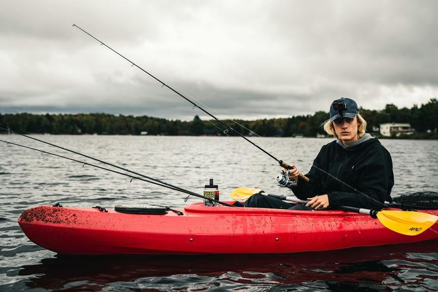 paddling to catch fish